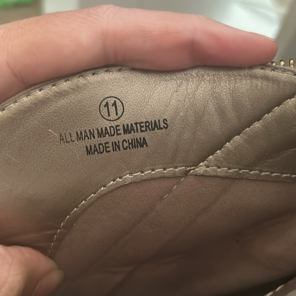 Taupe zipper boot heels - Picture 2 of 6